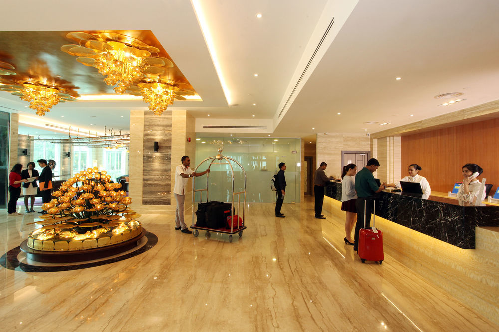Vouk Hotel Suites, Penang George Town Exterior foto